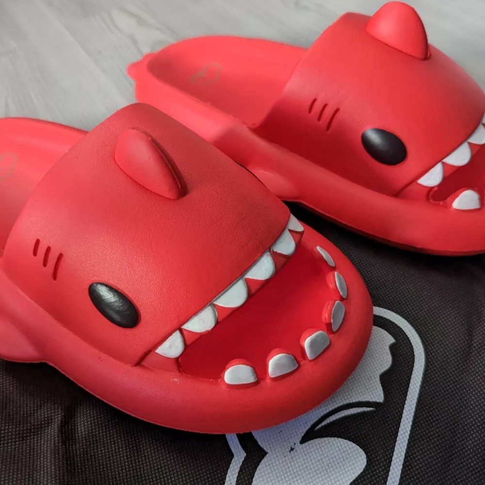 Red Slides for Stylish Summer Comfort